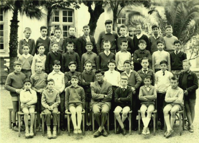 classe de 6e classique - duveyrier_5emlatin_59-60-m.jpg - taille fichier 112.397 B - 700 x 505 pixels 