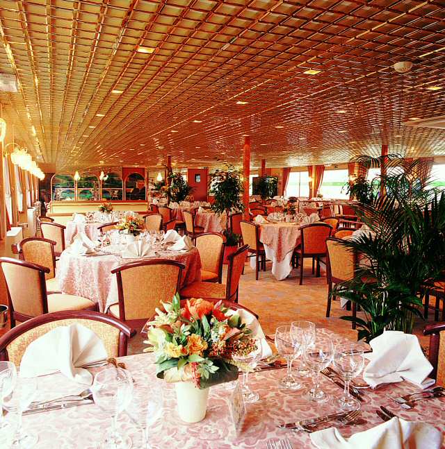  La salle  manger                                       salon_salle_a_manger-m.jpg - 640x647