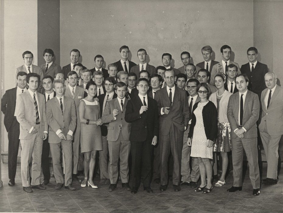 photo de groupe  Rio - photos/groupe_rio-930.jpg - taille 121 069 octets - 930x700 pixels